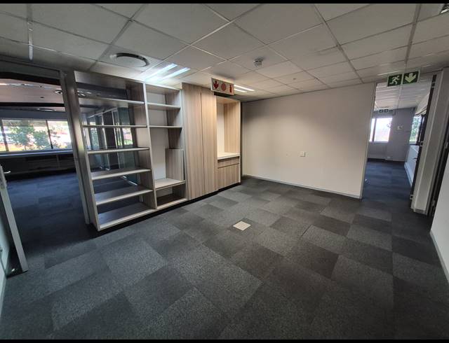 484M² OFFICE TO LET IN WOODMEAD